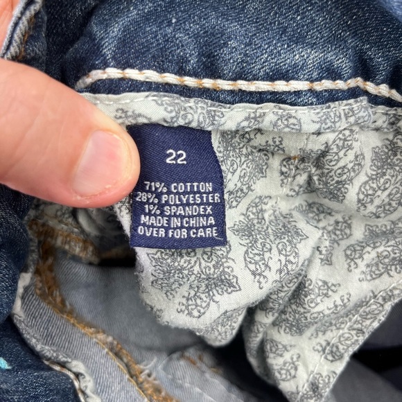 Reign Distressed Capri Jeans Pants Womens 22W Plus Stretch Cute Summer Blue 2092 - Picture 3 of 9